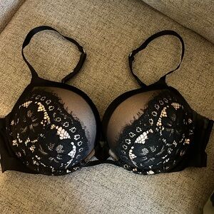 Victoria’s Secret push up bra